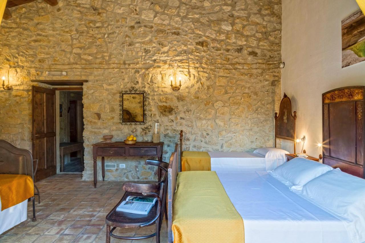 Masseria Fortificata Lo Zafferaneto Buccheri Zewnętrze zdjęcie