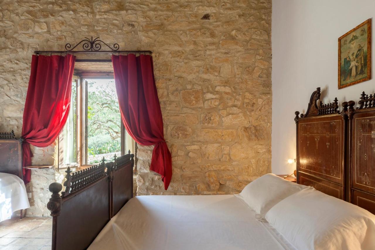 Masseria Fortificata Lo Zafferaneto Buccheri Zewnętrze zdjęcie