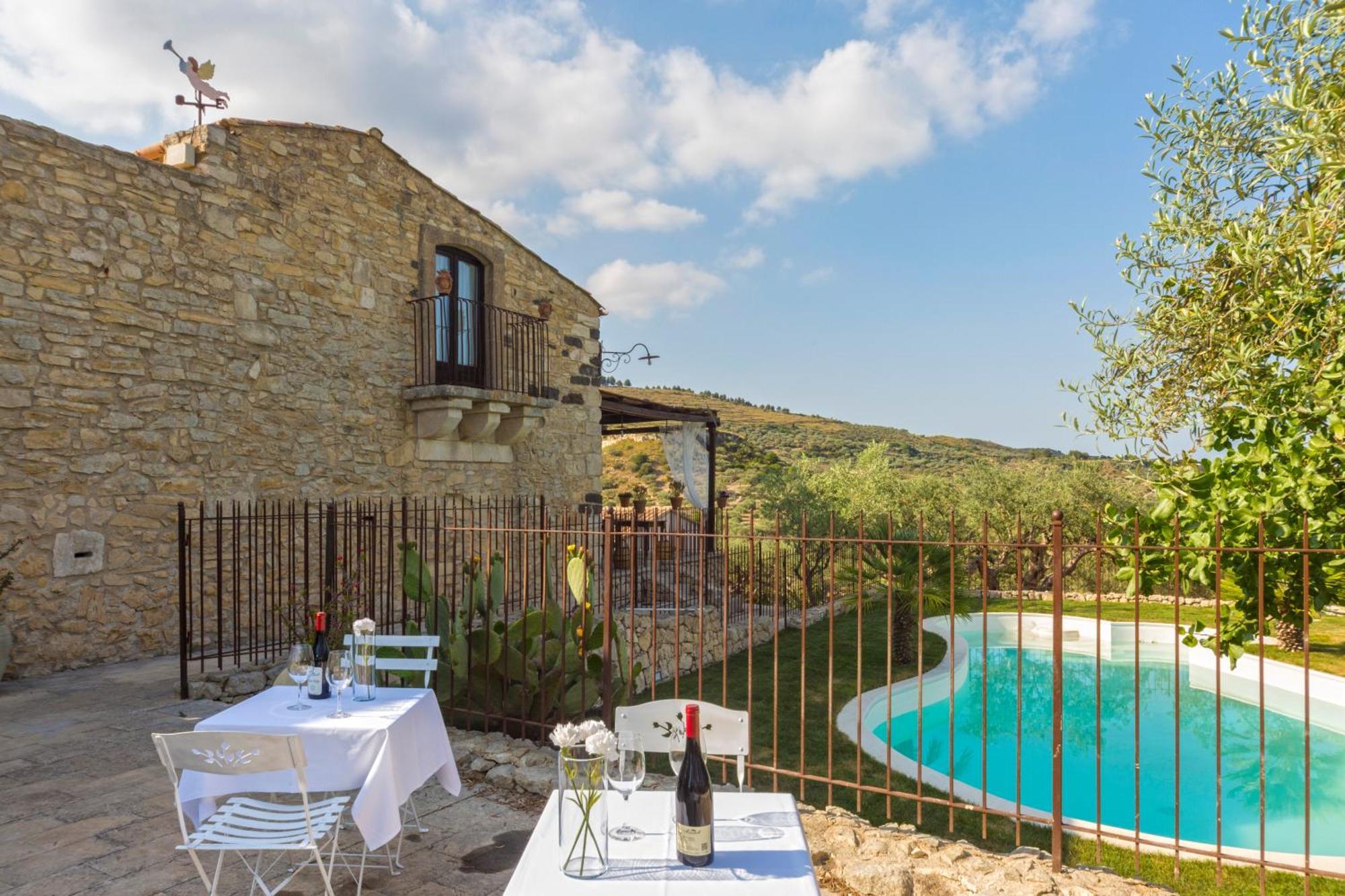 Masseria Fortificata Lo Zafferaneto Buccheri Zewnętrze zdjęcie